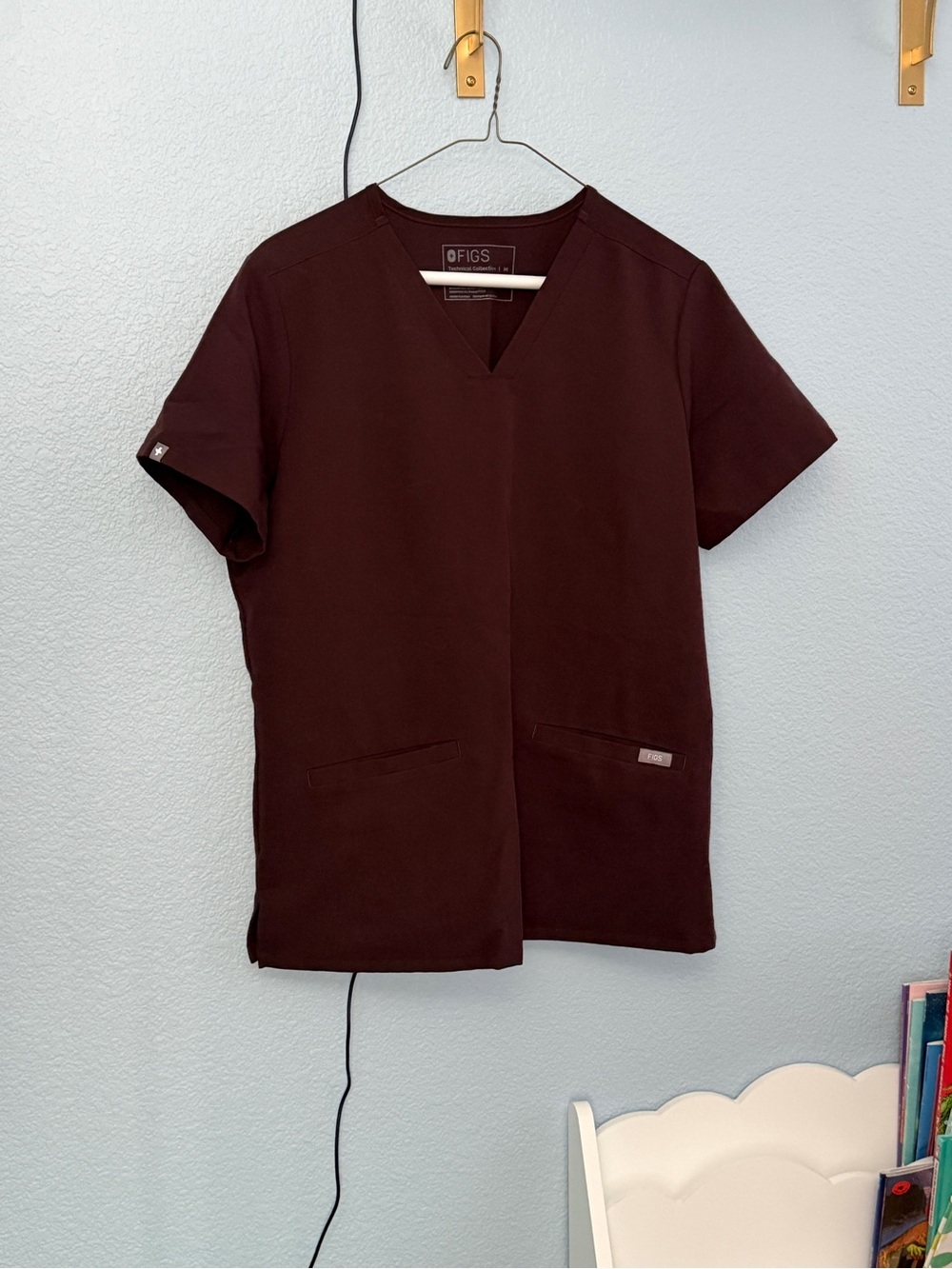 FIGS espresso casma 3 pocket scrub top